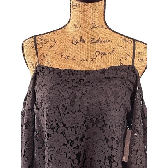 Bailey 44 Top Off Shoulder Black Lace Bell Sleeve Blouse Size Small - Picture 3 of 9